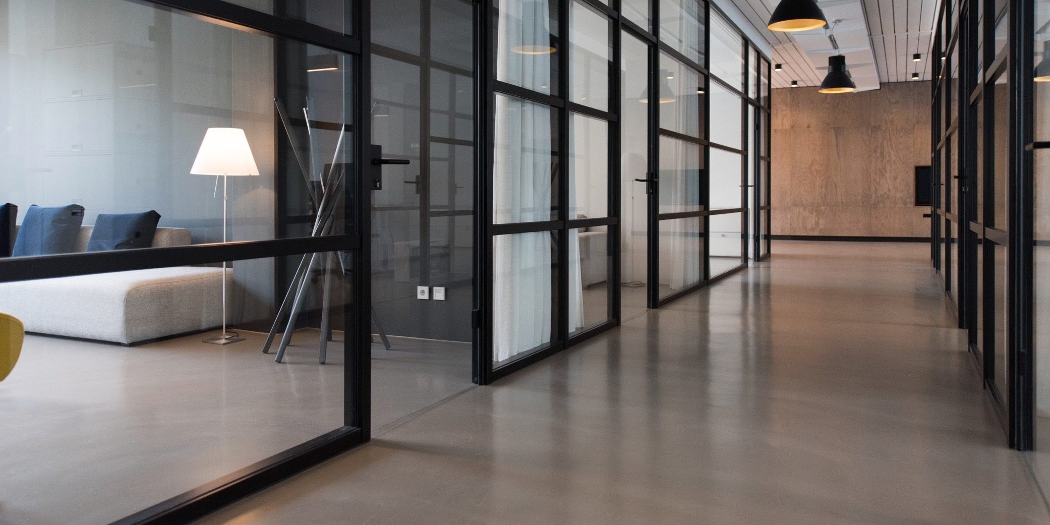 Dalles en PVC le matériel idéal pour la rénovation de sol - Lock-Tile